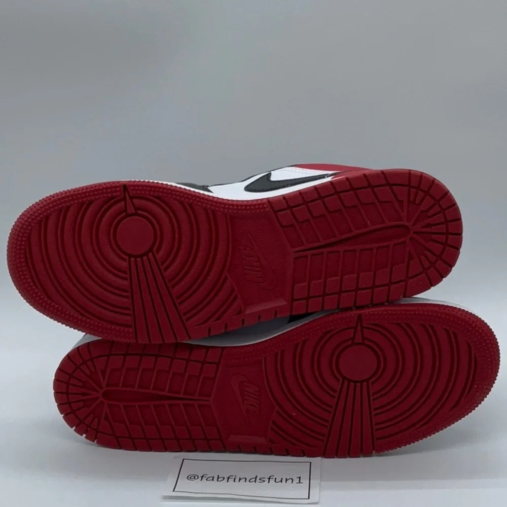 Nike AIR JORDAN 1 LOW GS - Picture 6 of 6